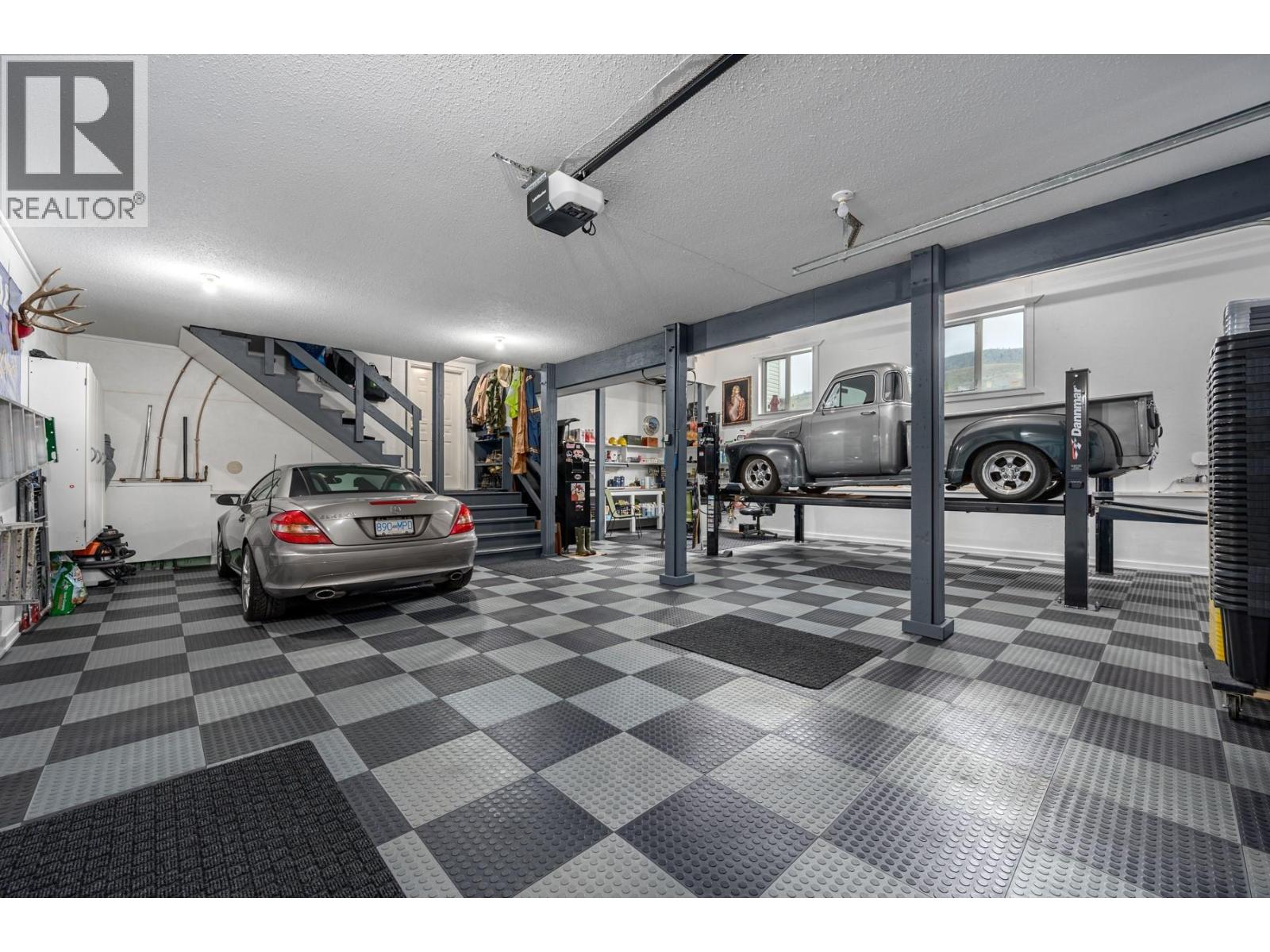 988 Collins Road - 36