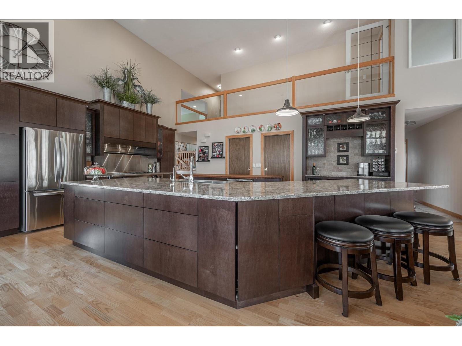 988 Collins Road - Image 19