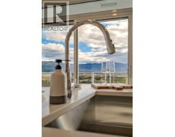 238 Leon Avenue Unit# 2208, Kelowna, BC V1Y6H9 Photo 12