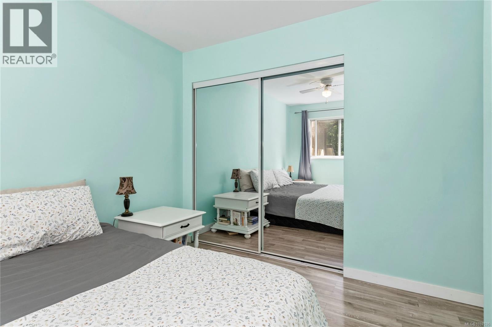 #9 555 Rockland Rd - 22