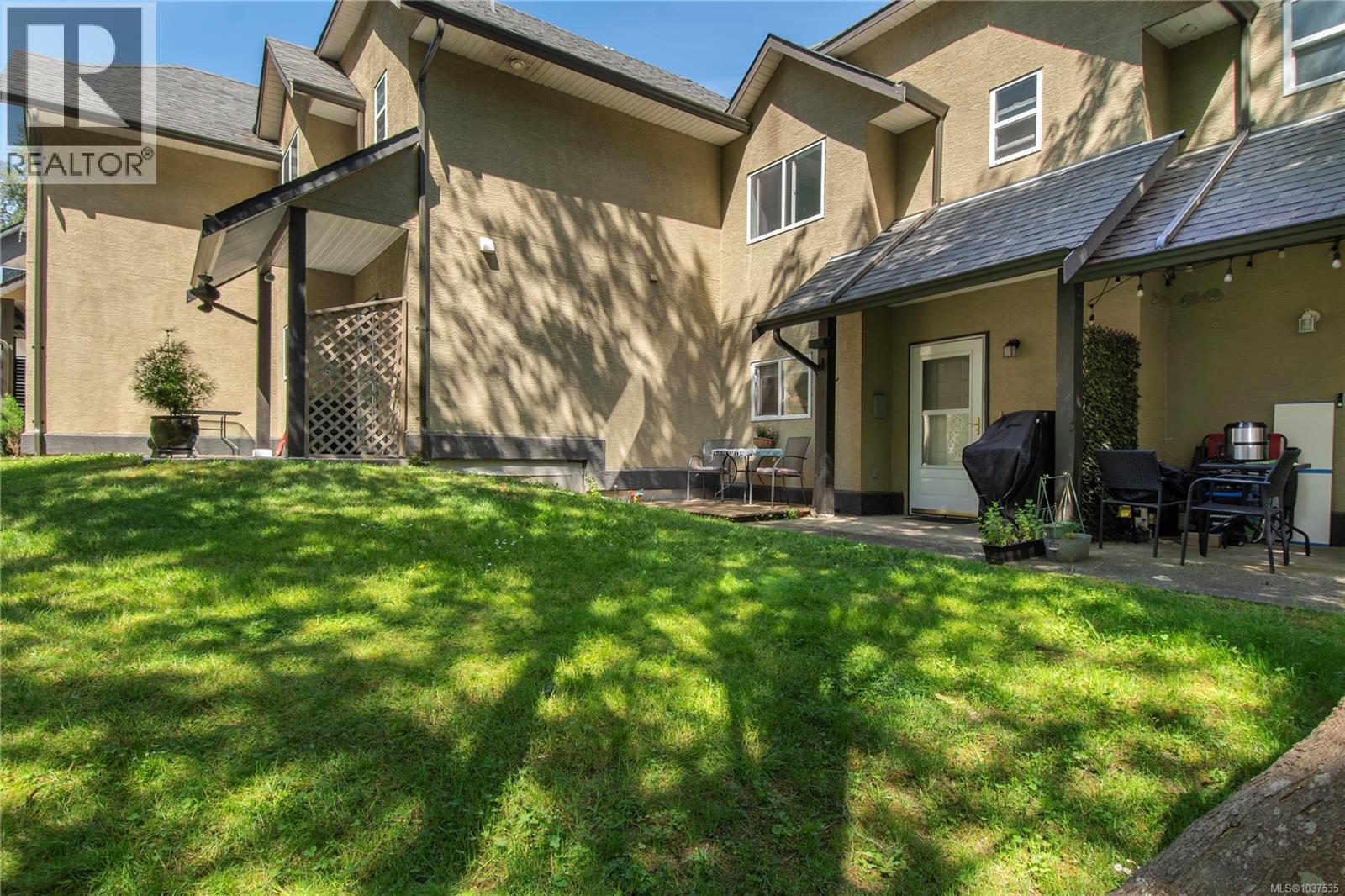 #9 555 Rockland Rd - 9