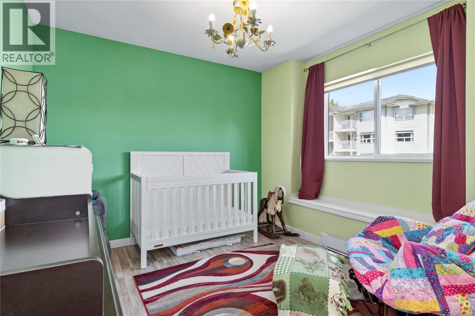 #9 555 Rockland Rd - 26
