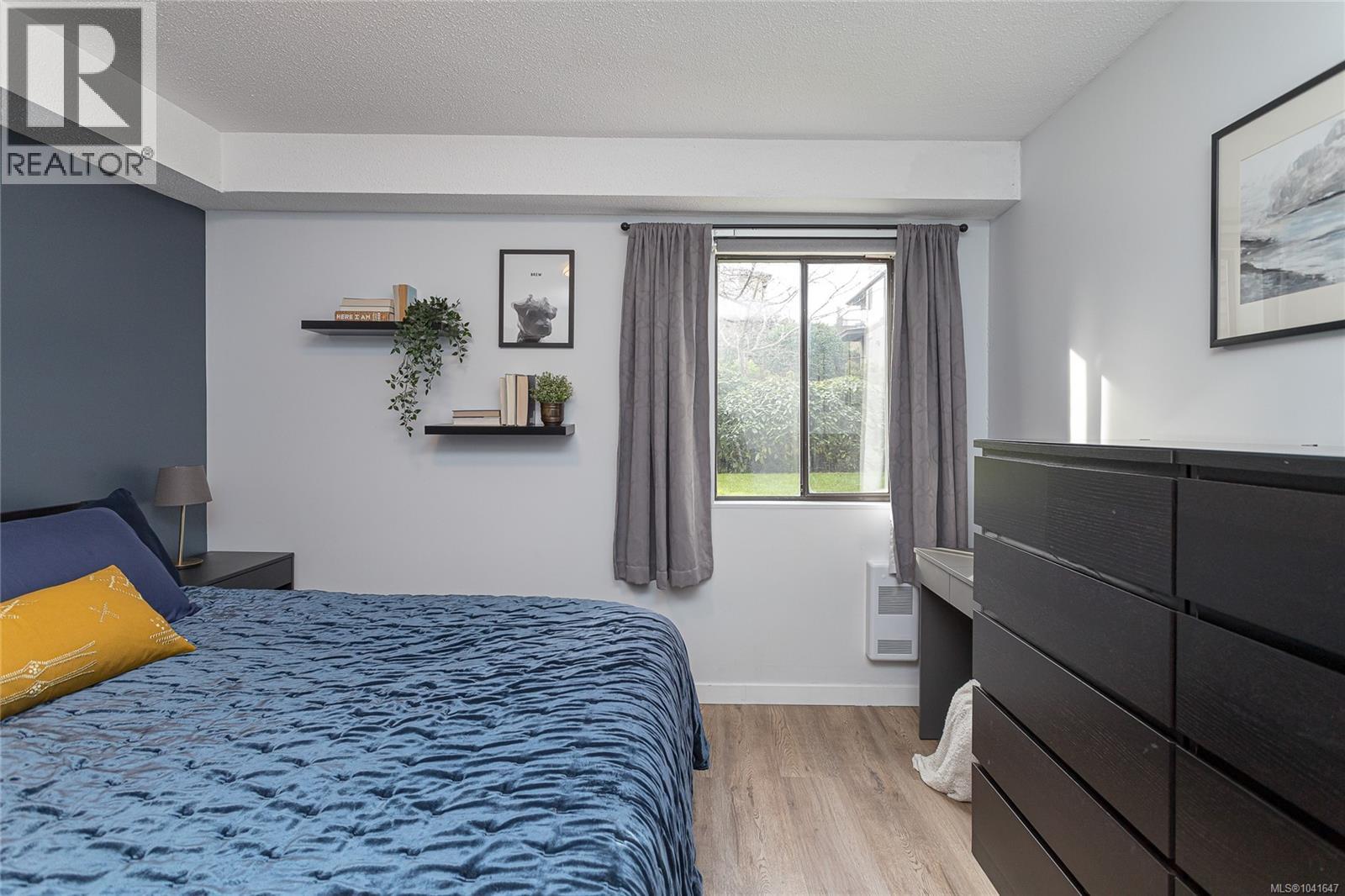 #109 1655 Begbie St - 14