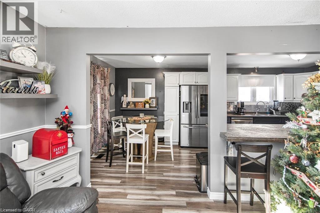 171 KNEIDER Avenue - 8