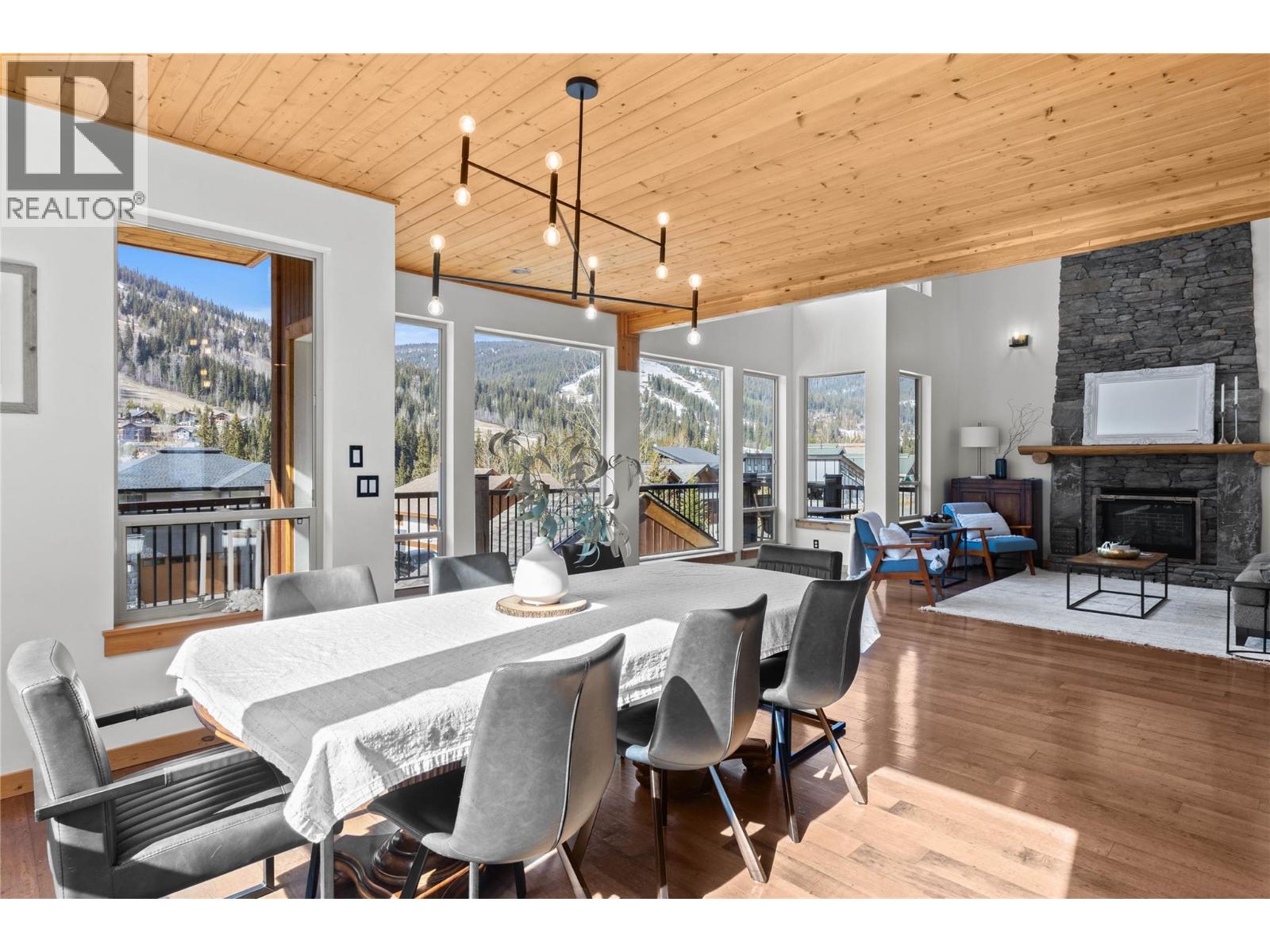 2431 Fairways Drive - 6