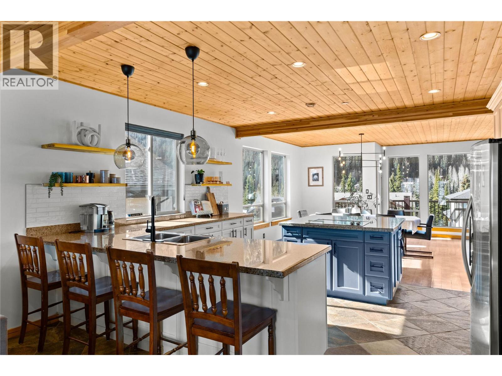 2431 Fairways Drive - 11