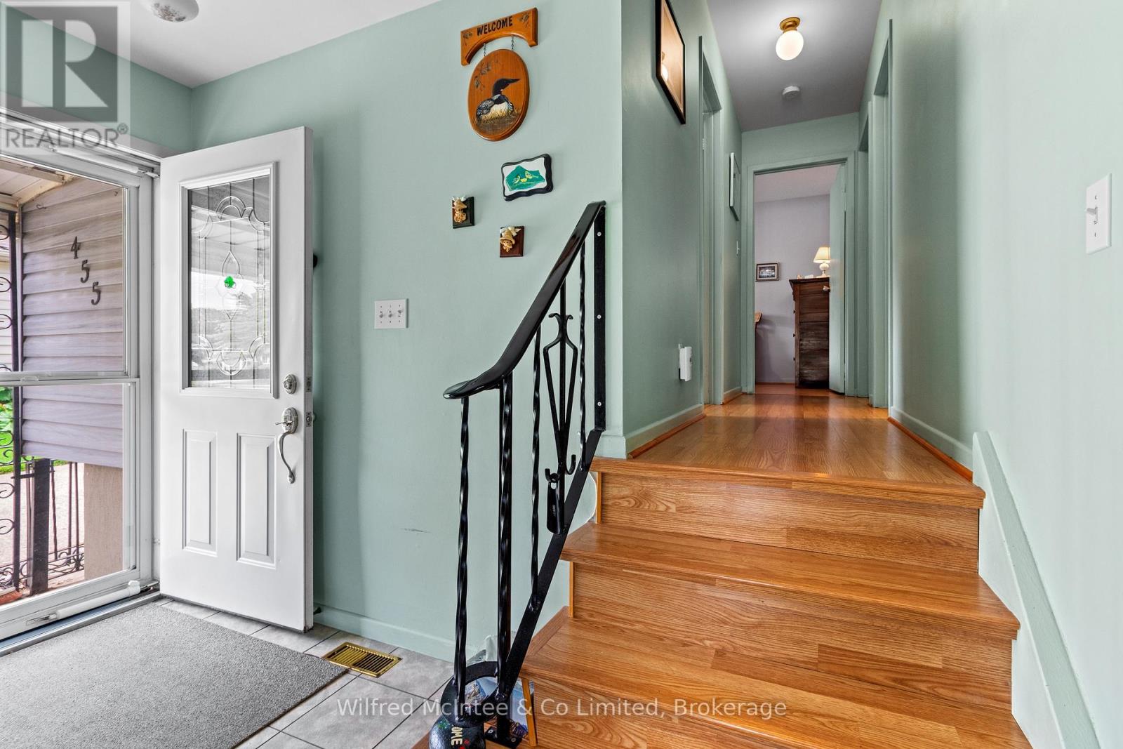 455 BRUCE STREET - 18