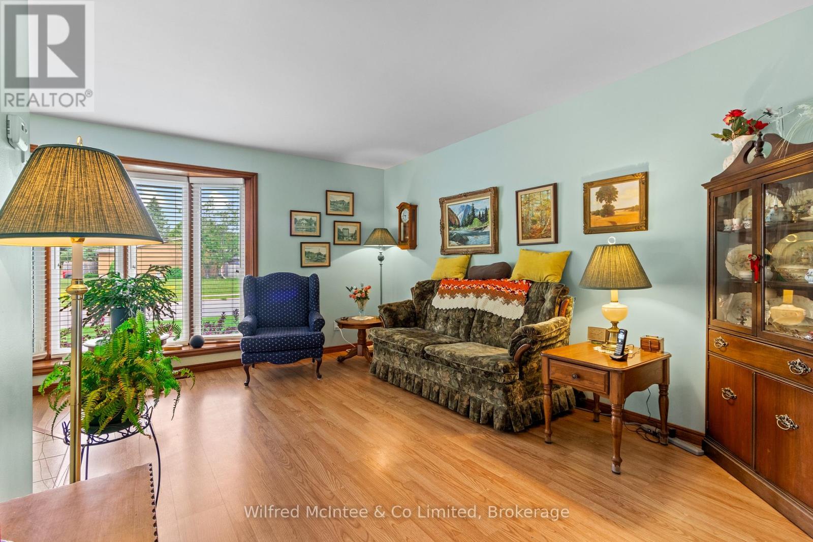 455 BRUCE STREET - 19