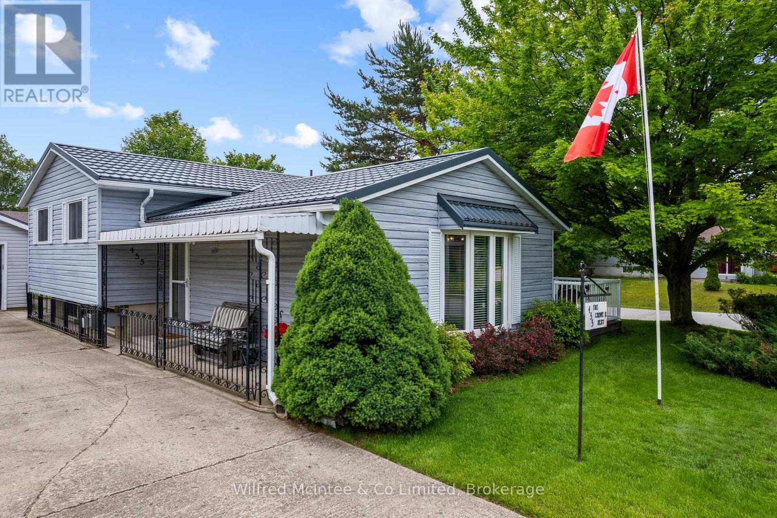 455 BRUCE STREET - 2