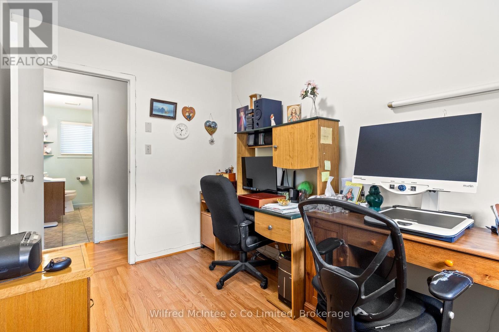 455 BRUCE STREET - 27