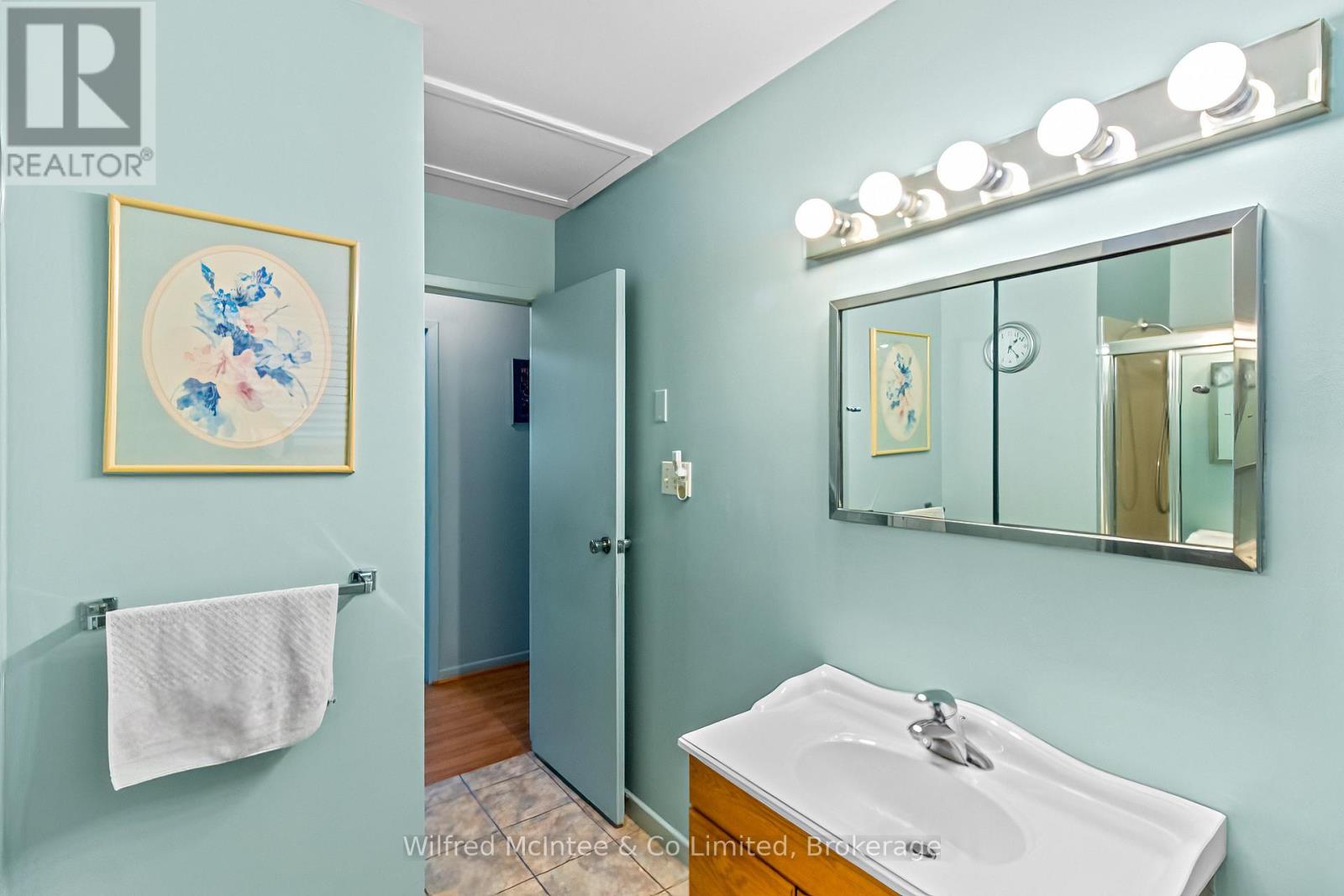 455 BRUCE STREET - 33