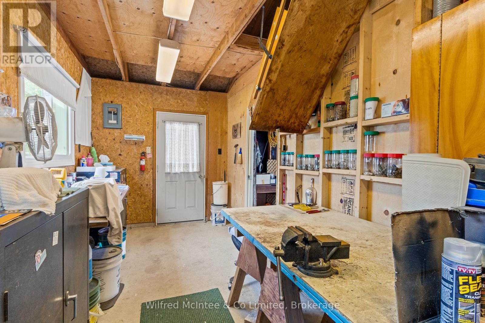 455 BRUCE STREET - 43