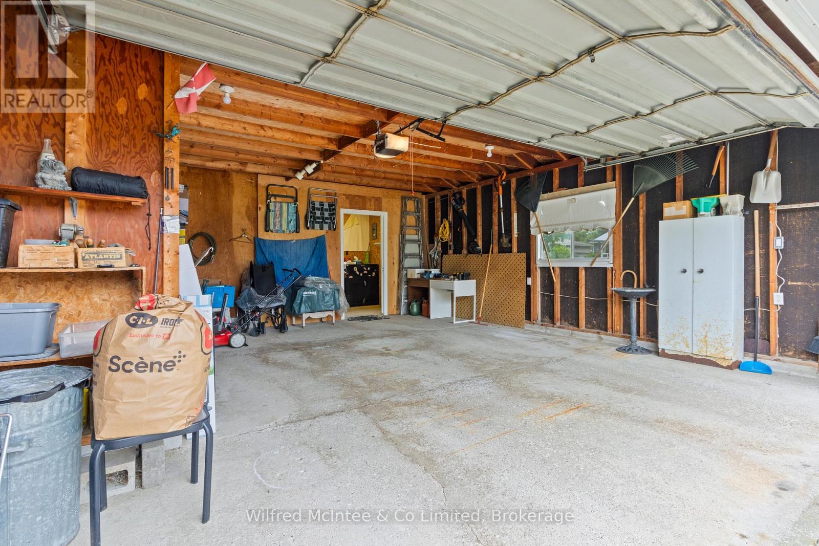 455 BRUCE STREET - 45