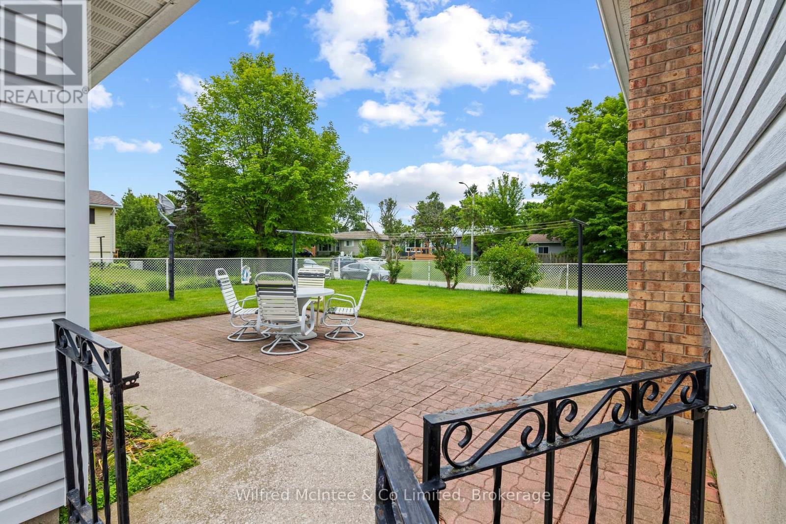 455 BRUCE STREET - 6