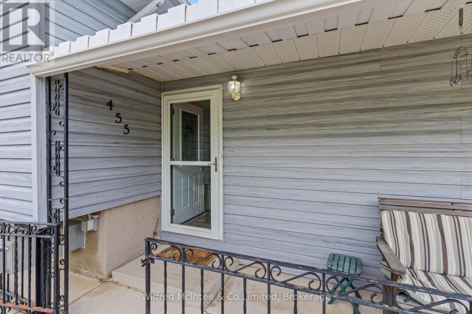 455 BRUCE STREET - 7