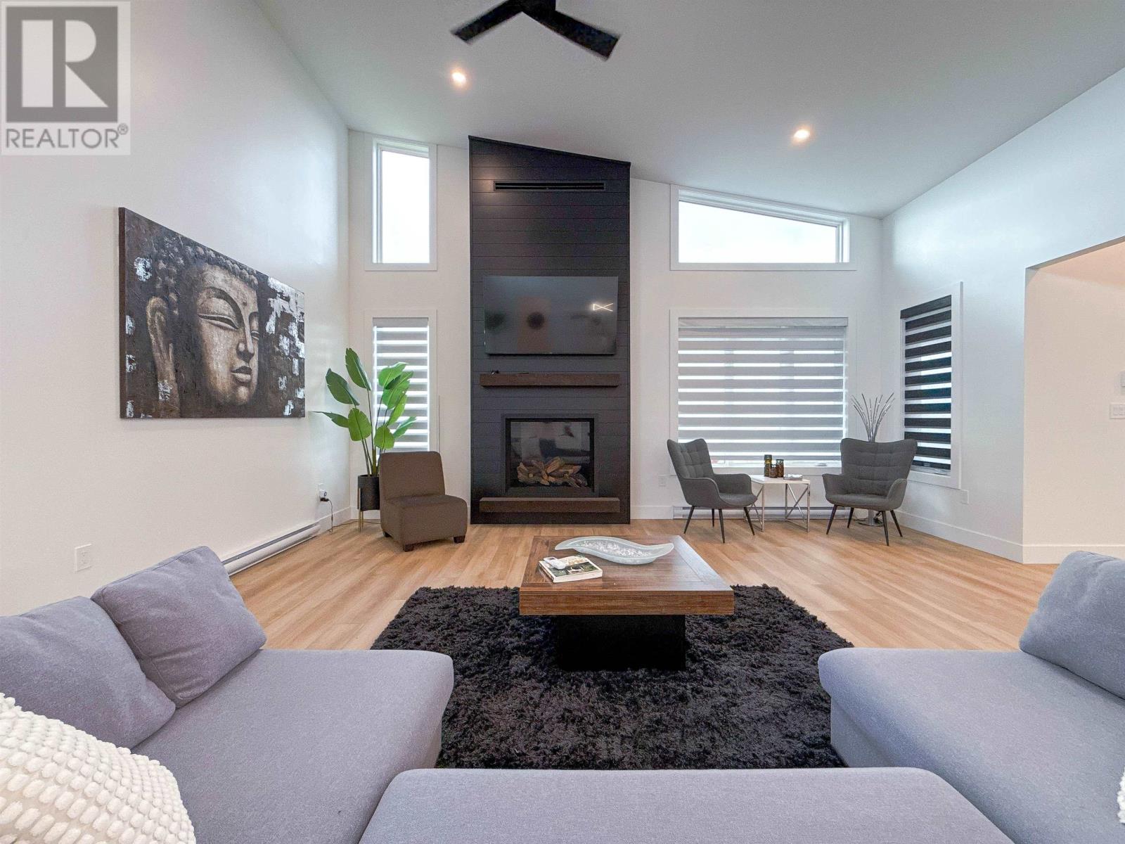 10 River View Drive - 18