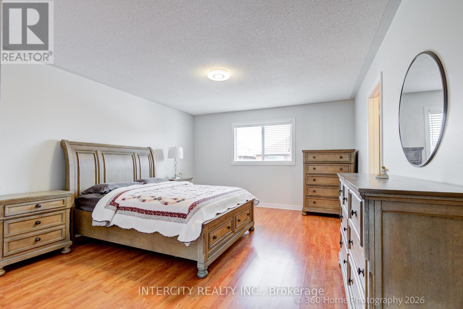 27 MODESTO CRESCENT - 13