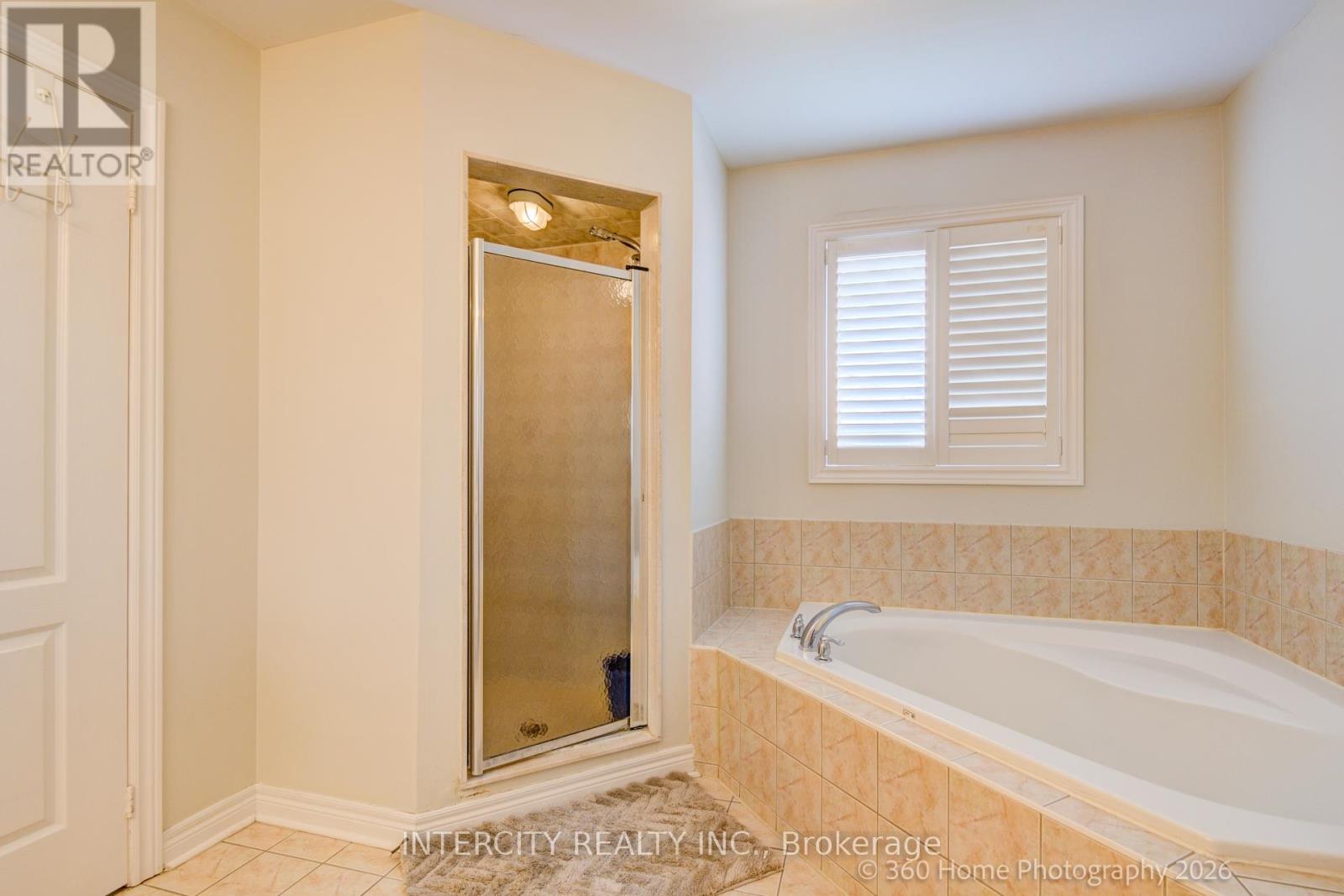 27 MODESTO CRESCENT - 16