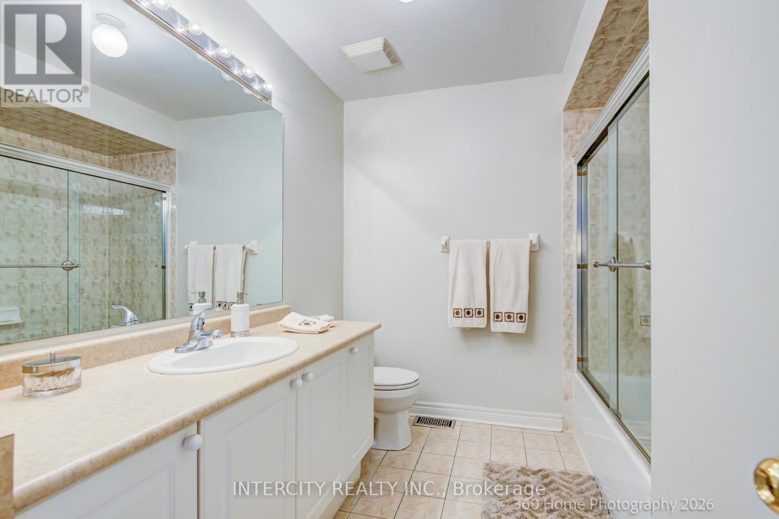 27 MODESTO CRESCENT - 19