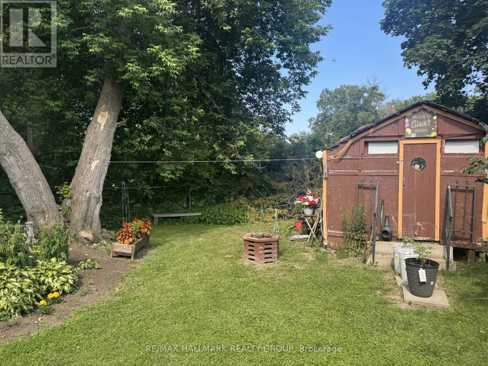 229 GORE STREET E - 45
