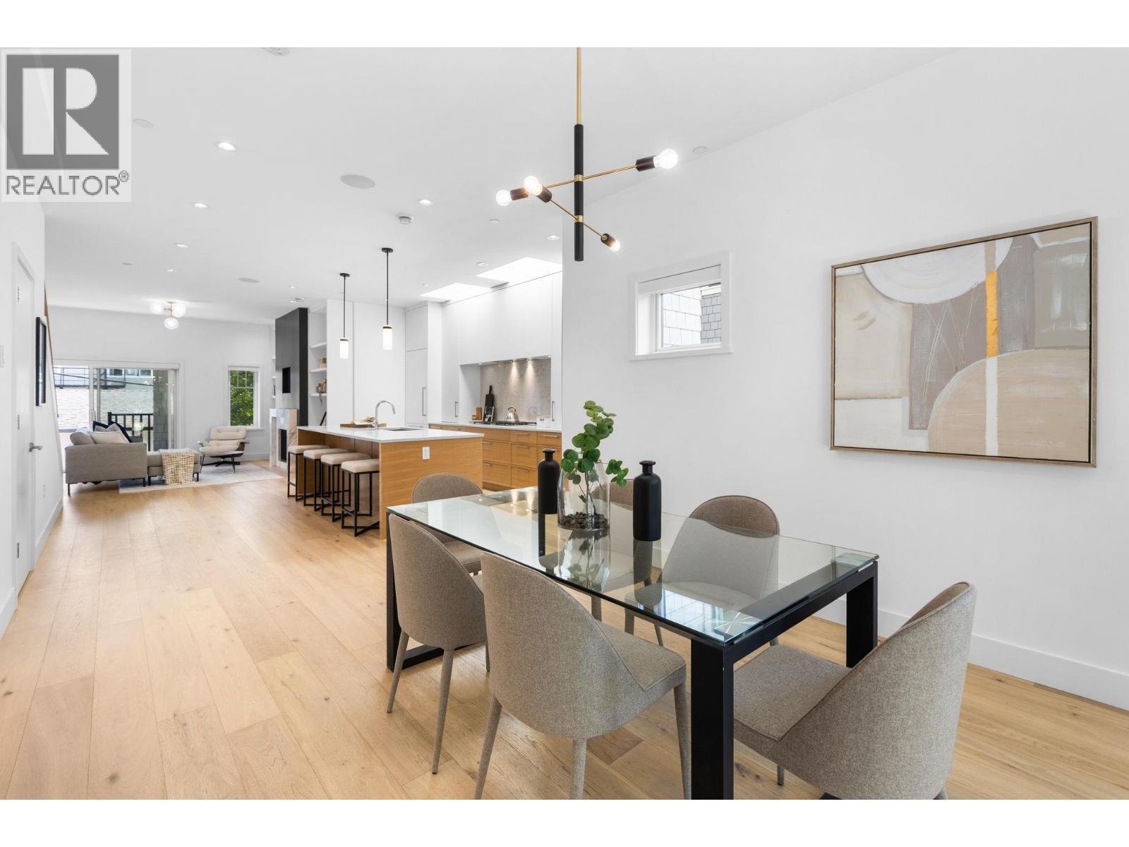2518 W 3RD AVENUE, Vancouver