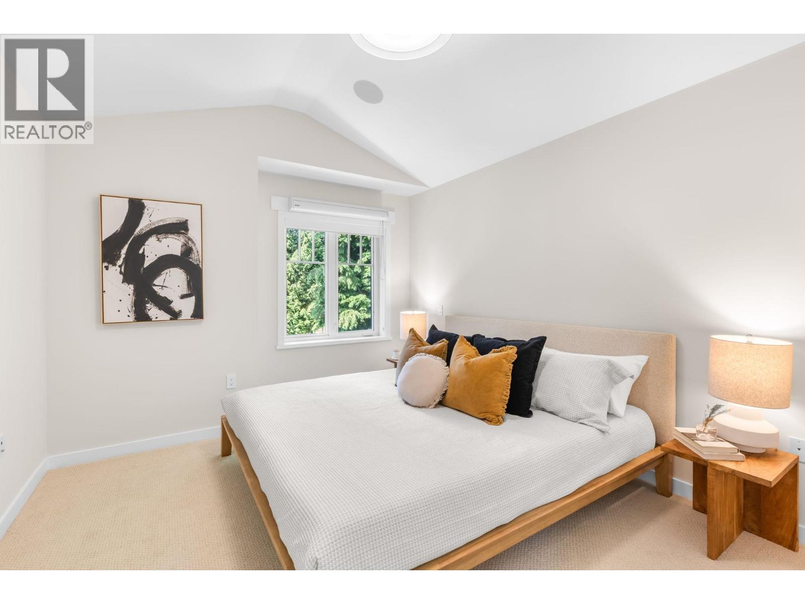 2518 W 3RD AVENUE, Vancouver