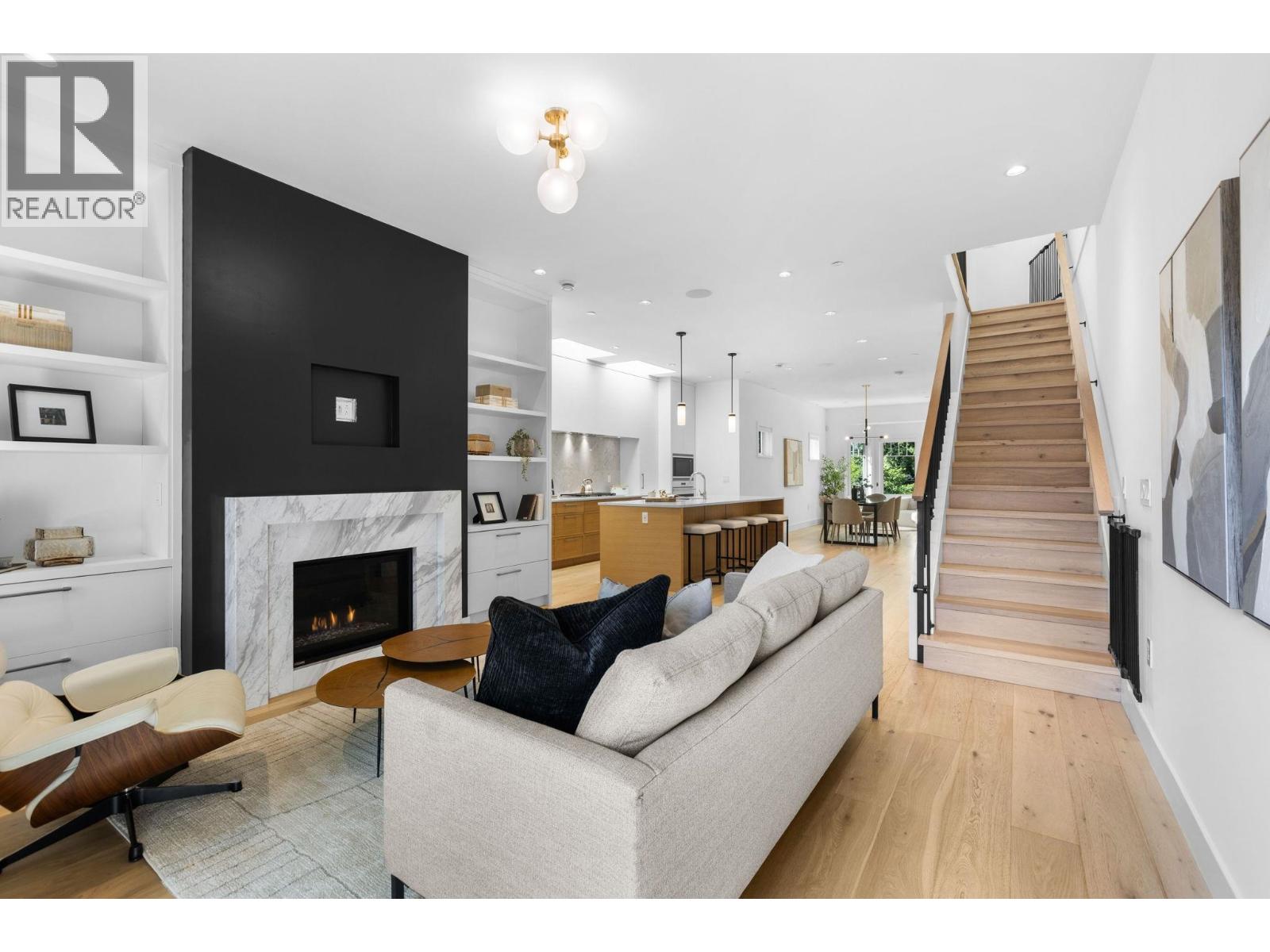 2518 W 3RD AVENUE, Vancouver