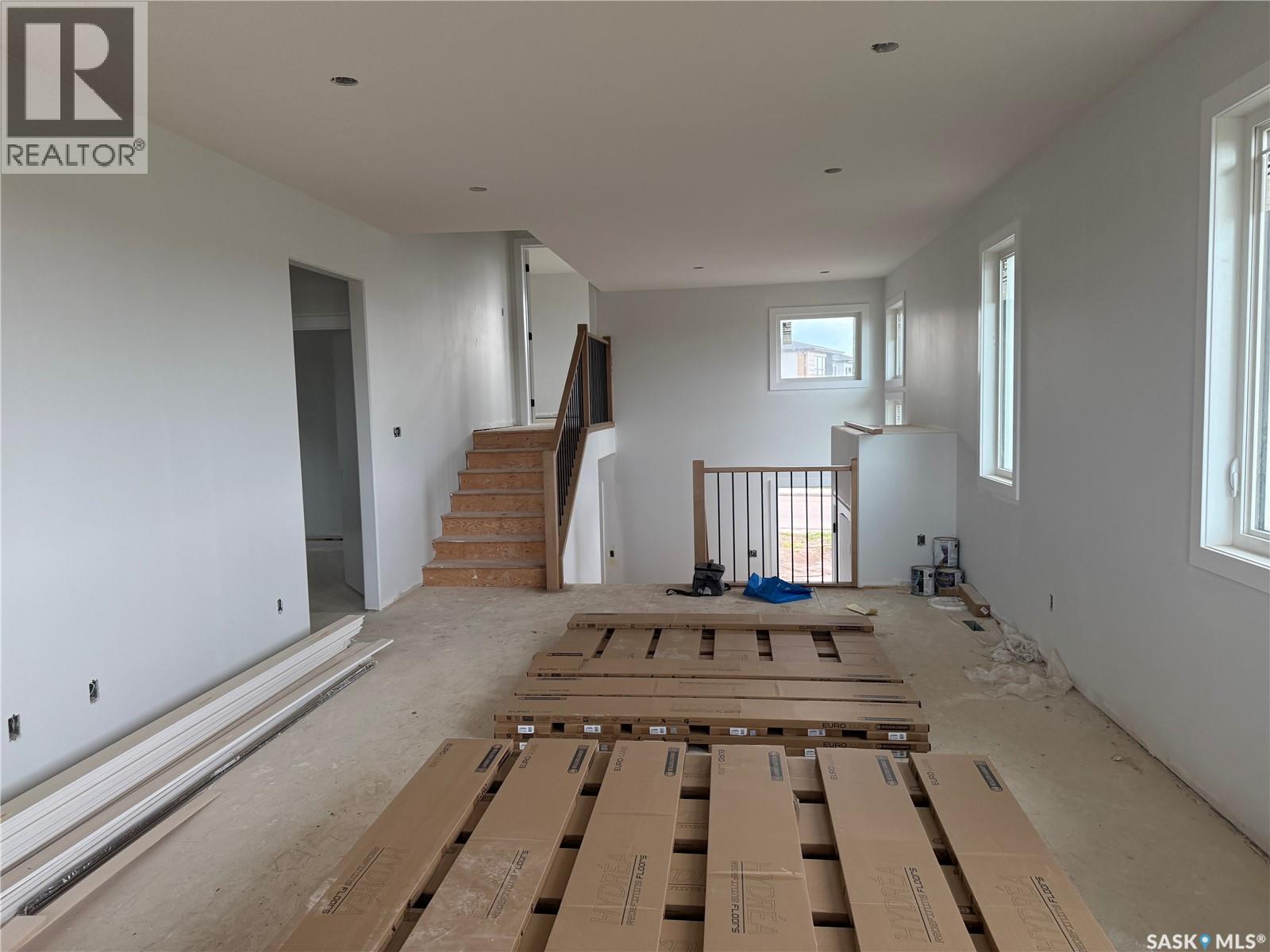 492 Woolf BEND - 7