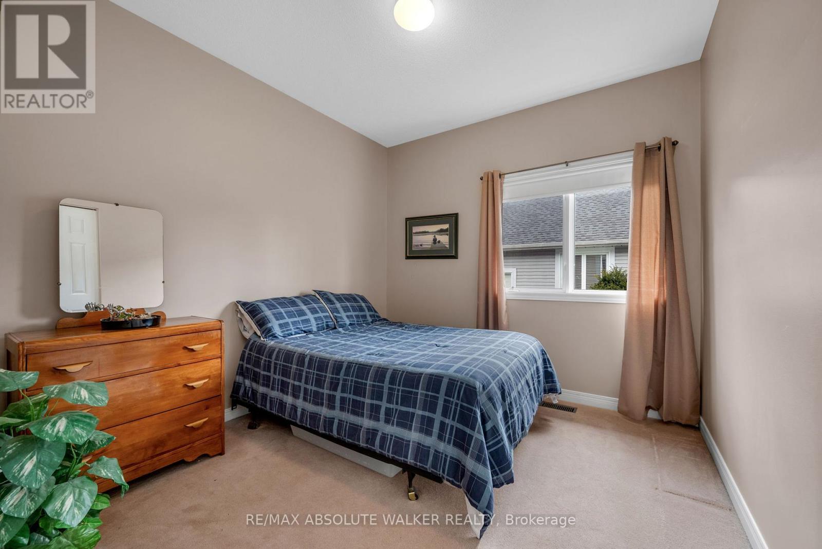 20 MARY HILL CRESCENT - 23
