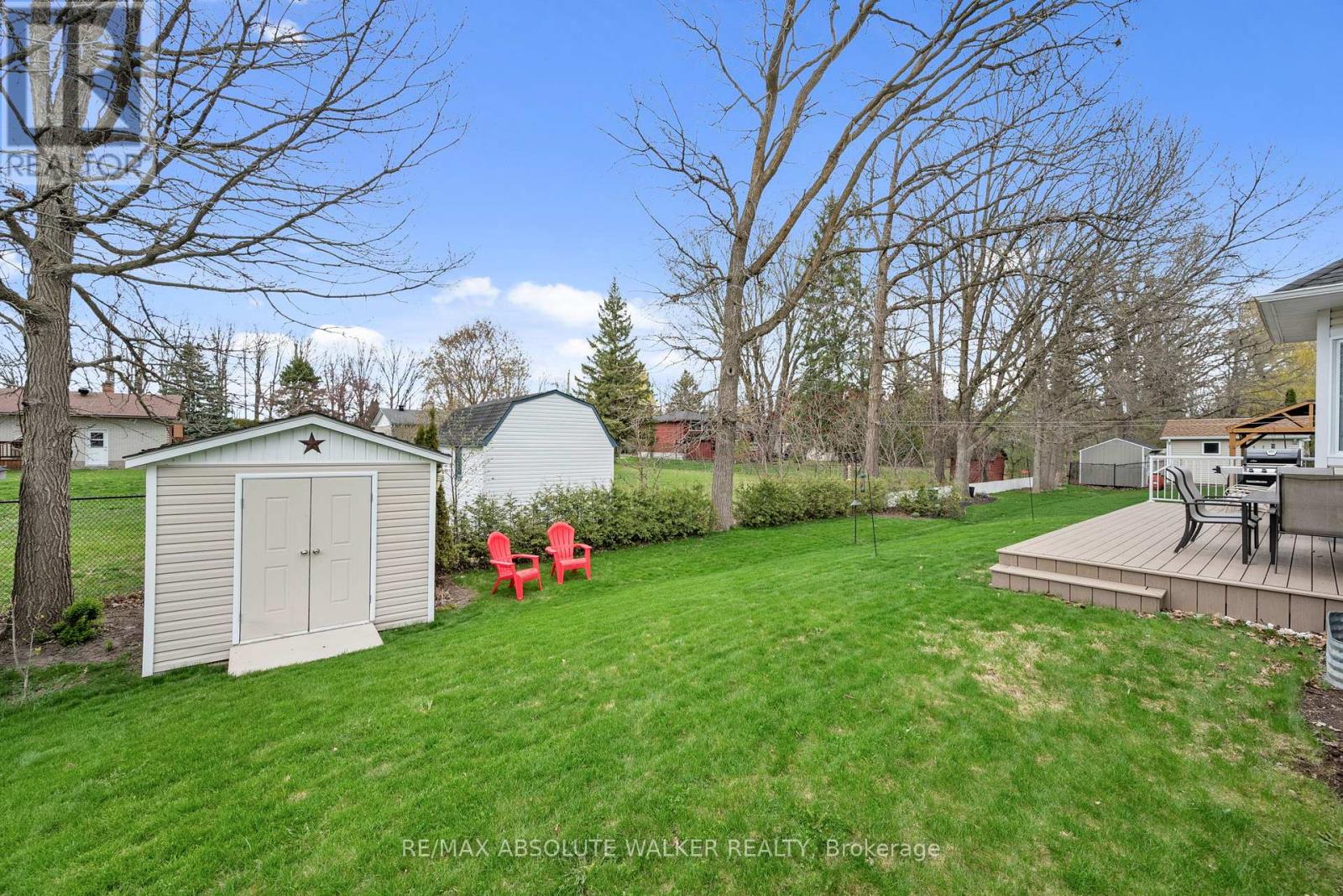 20 MARY HILL CRESCENT - 32