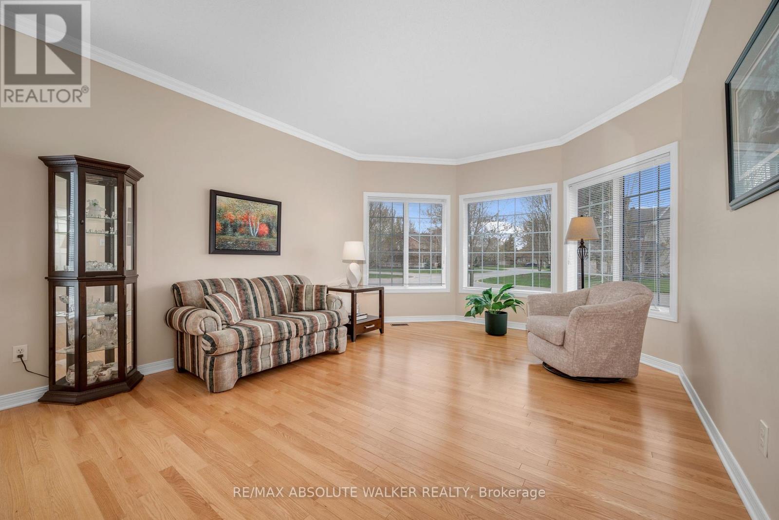 20 MARY HILL CRESCENT - 4