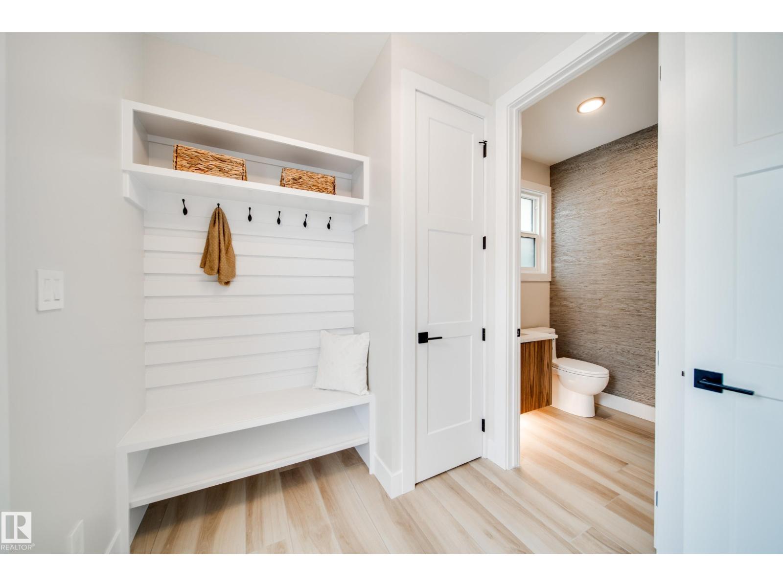 9625 101 ST NW - 19