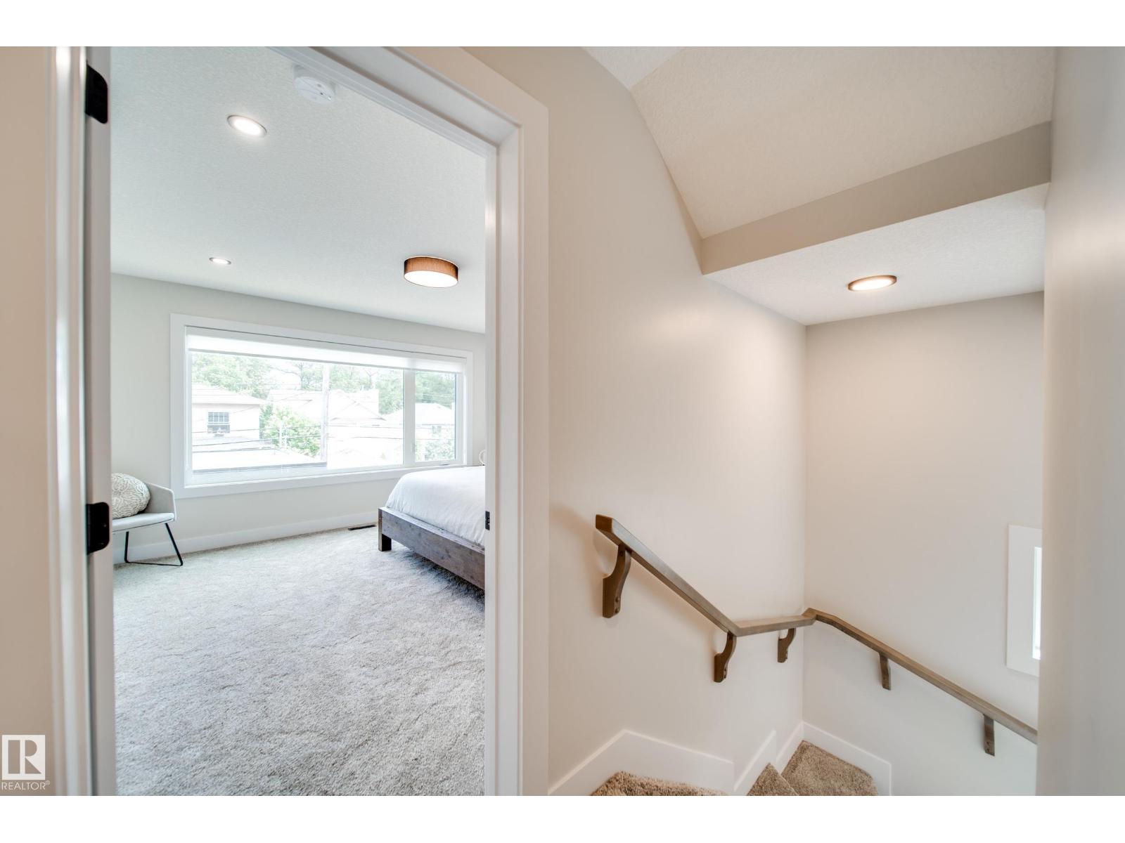 9625 101 ST NW - 23