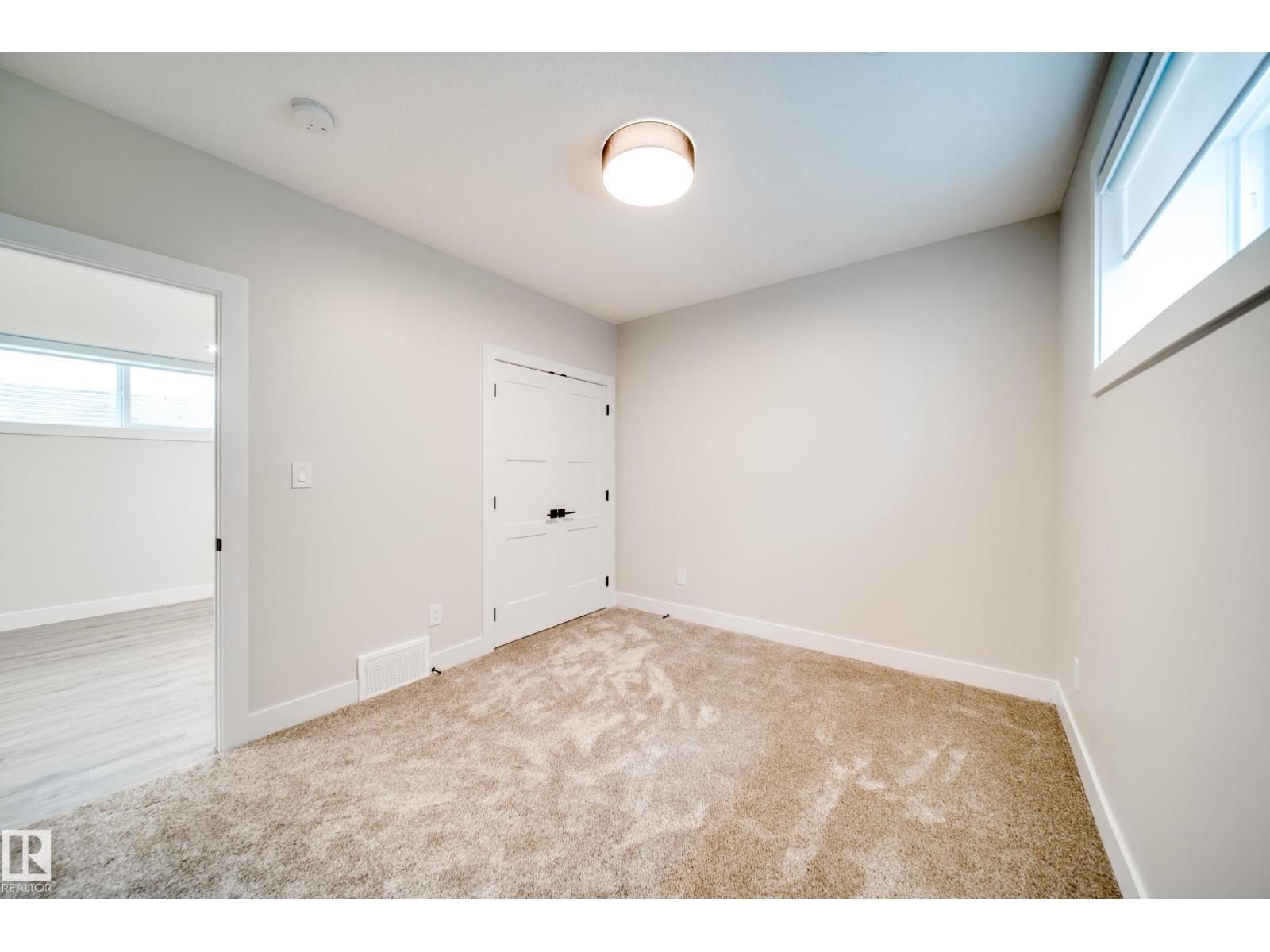 9625 101 ST NW - 51
