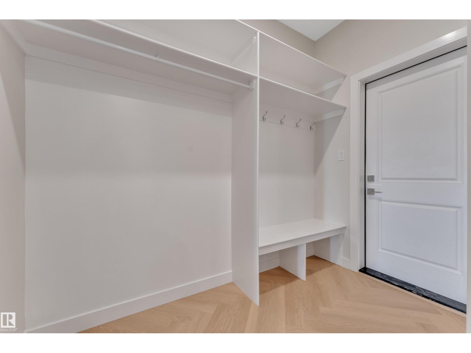 377 Linden LO - 20