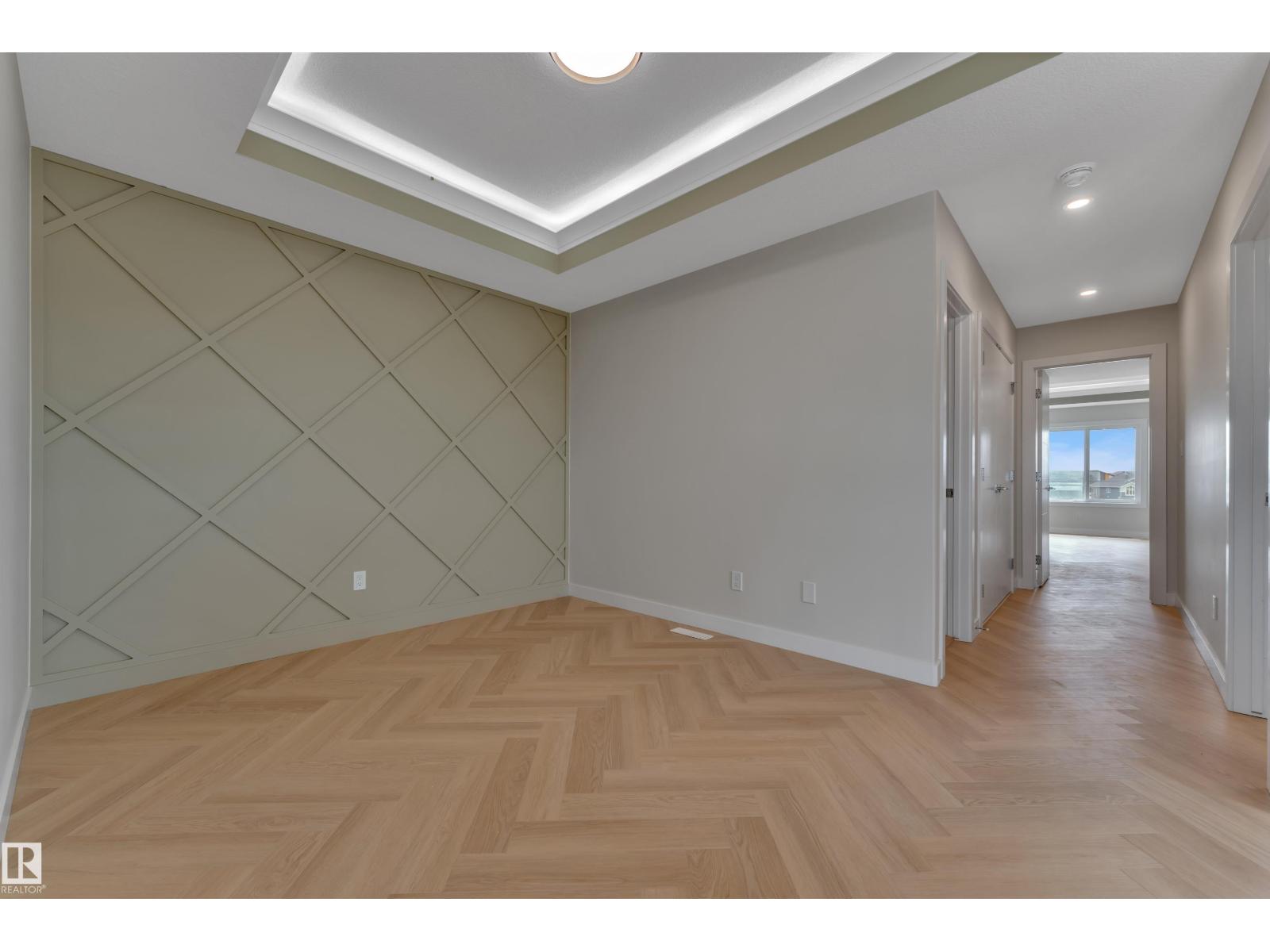 377 Linden LO - 25