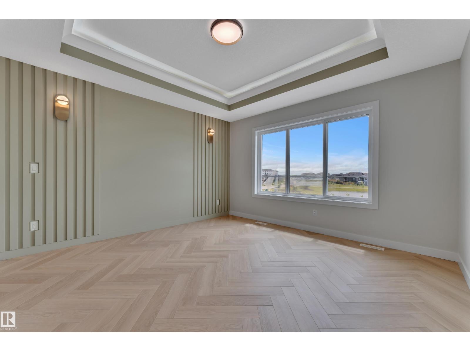 377 Linden LO - 30