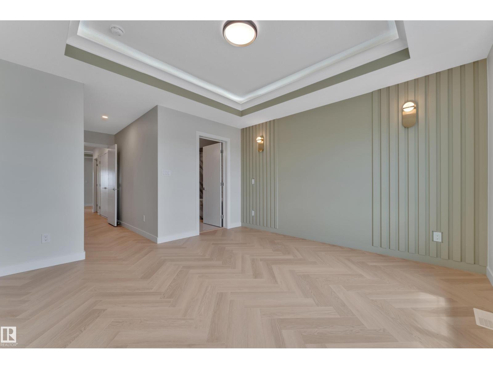 377 Linden LO - 31