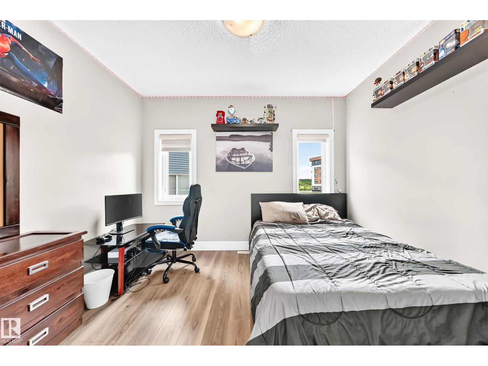 1239 24 AV NW — photo 18