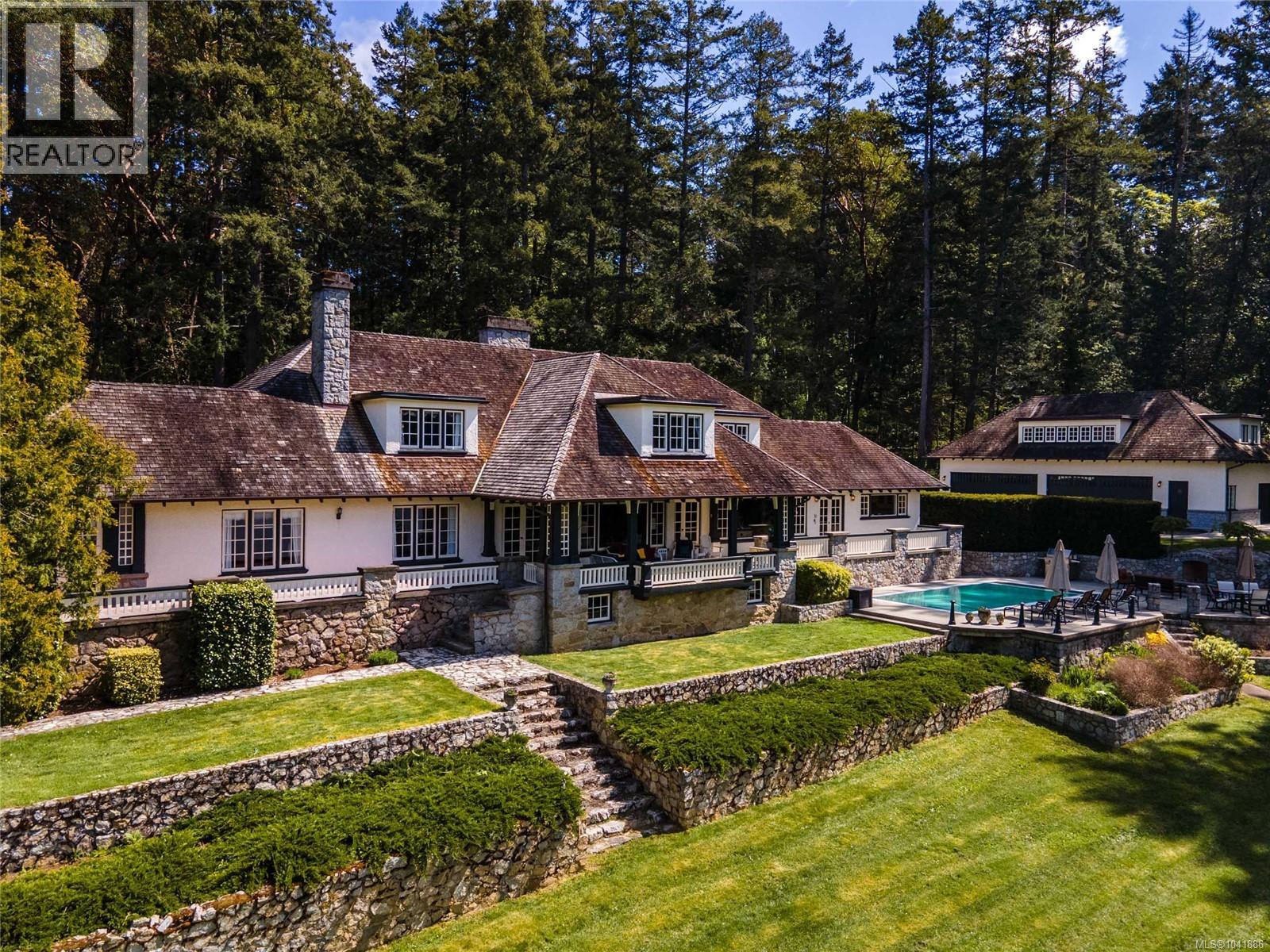 605 Senanus Dr - 6