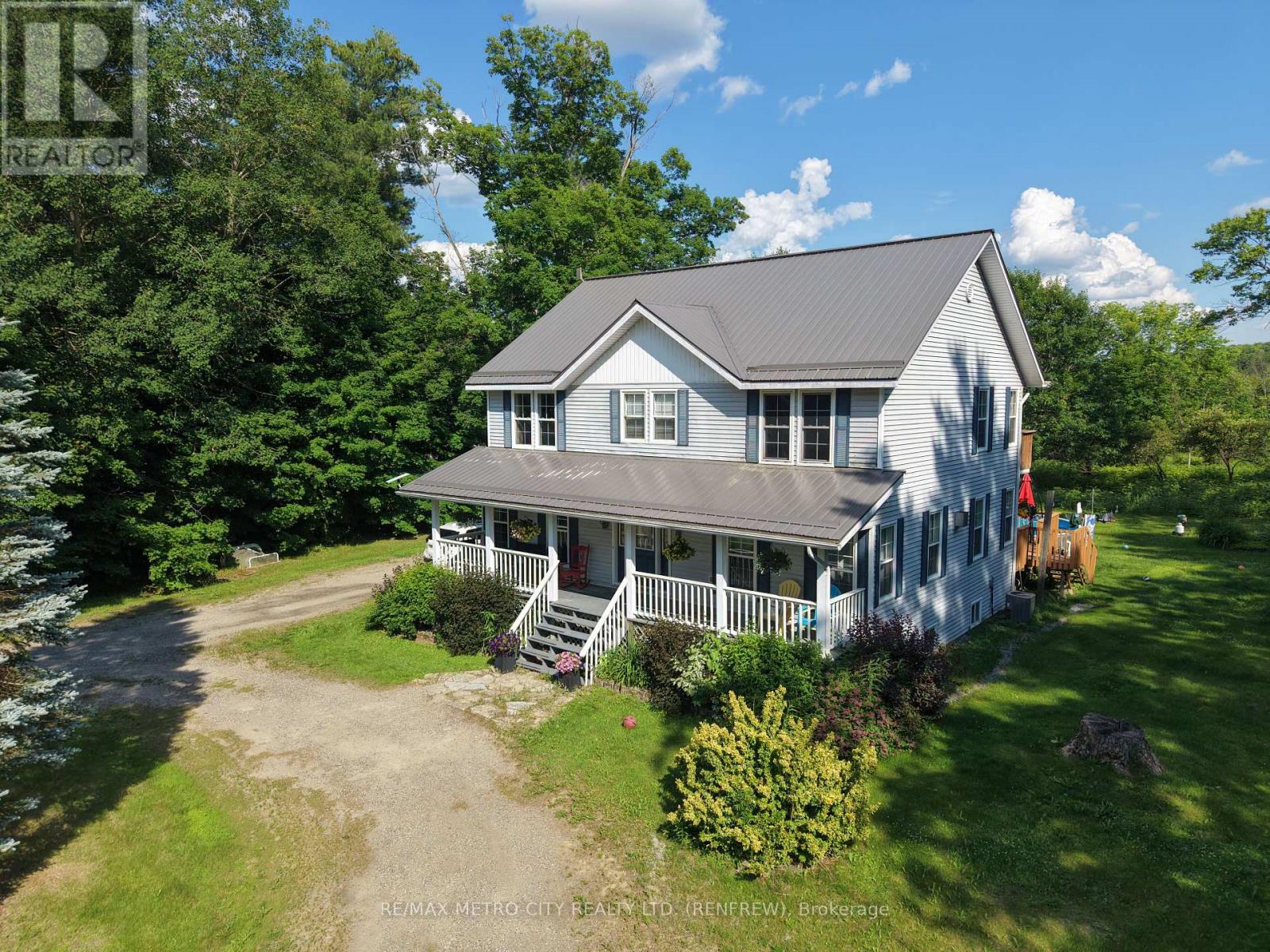 121 PHEASANT RUN - 3