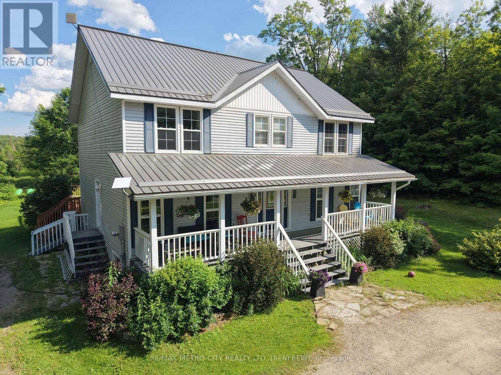 121 PHEASANT RUN - 4