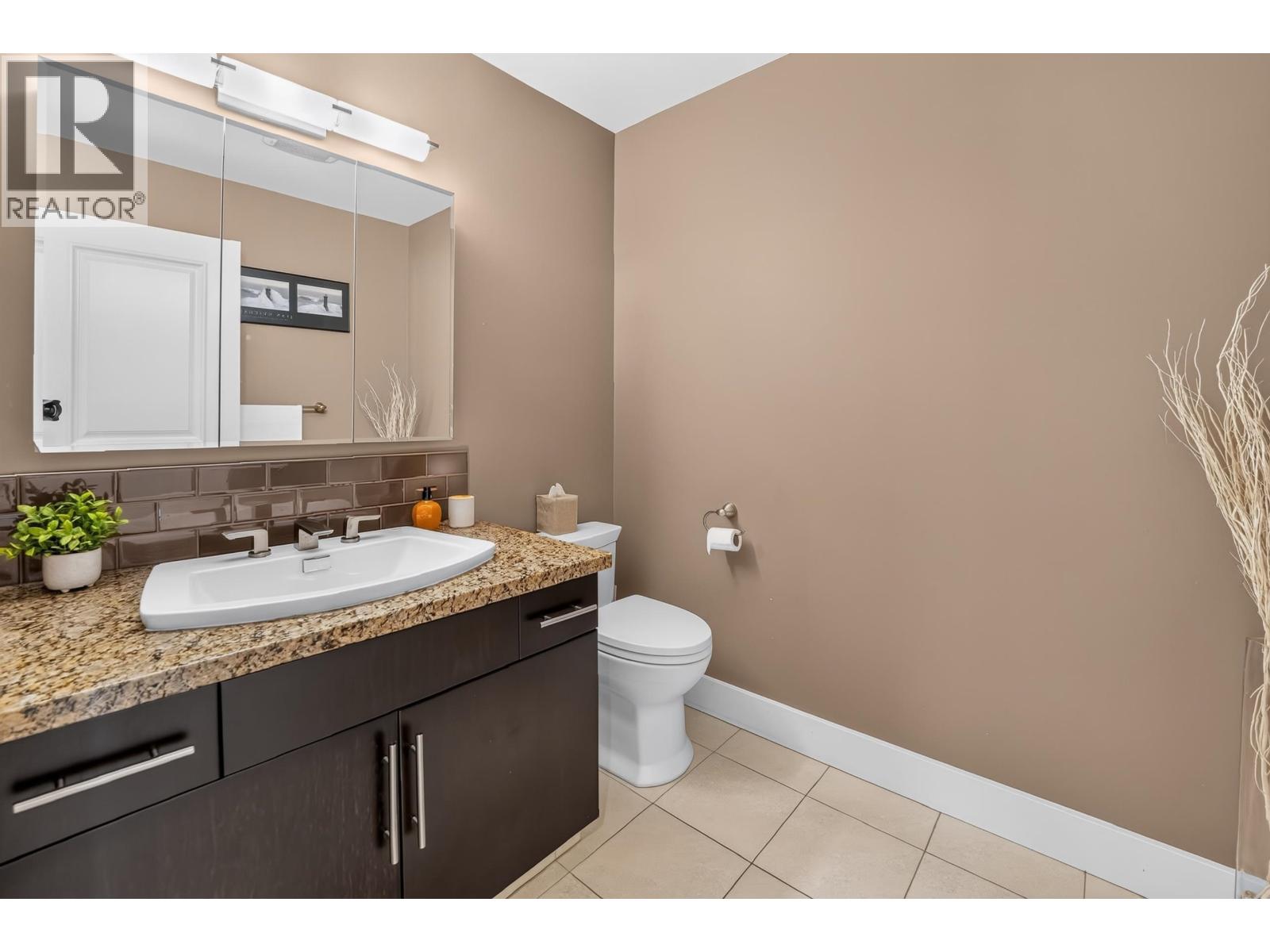 Photo 25 of 36 — 21565 WEST LAKE ROAD · Prince George, BC