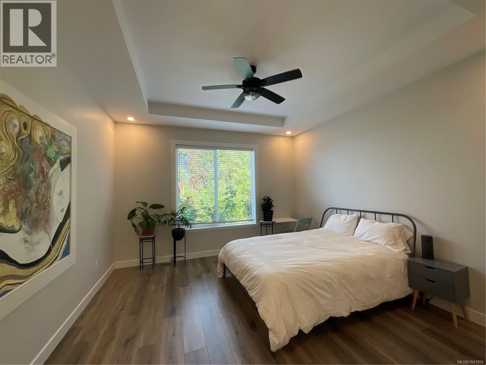 925 Craig Rd - 8