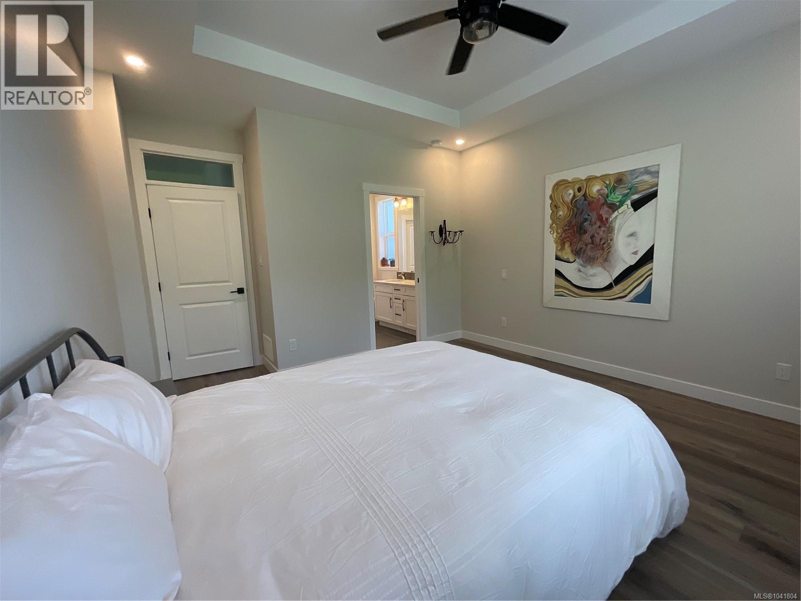 925 Craig Rd - 10