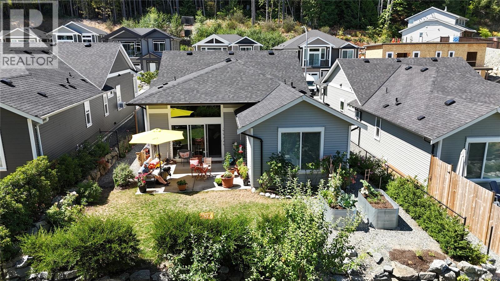 925 Craig Rd - 3