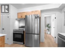 2426 W 34th Avenue, Vancouver, BC V6M1G7 Photo 9