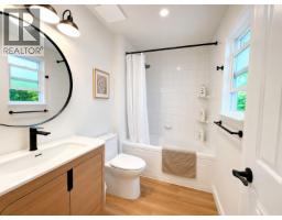 2426 W 34th Avenue, Vancouver, BC V6M1G7 Photo 16