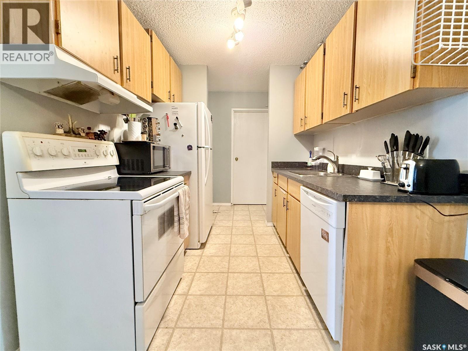 #627 510 Prairie AVENUE - 1