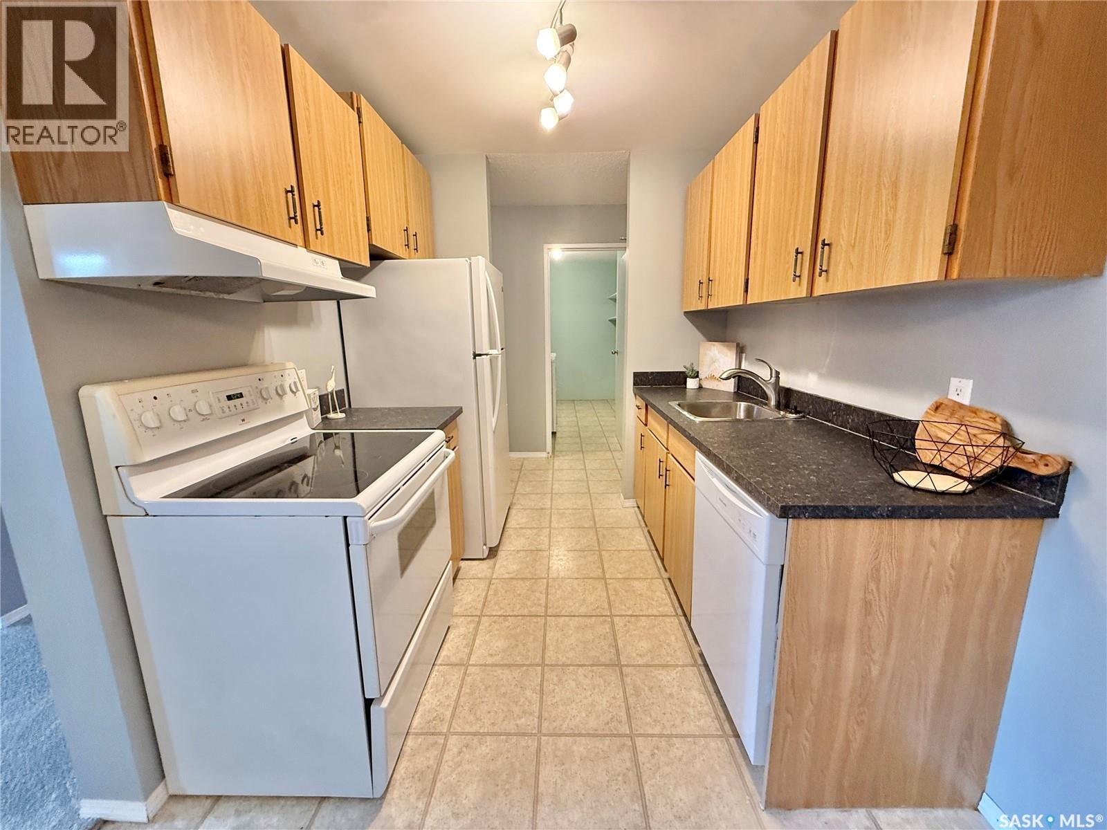 #627 510 Prairie AVENUE - 2